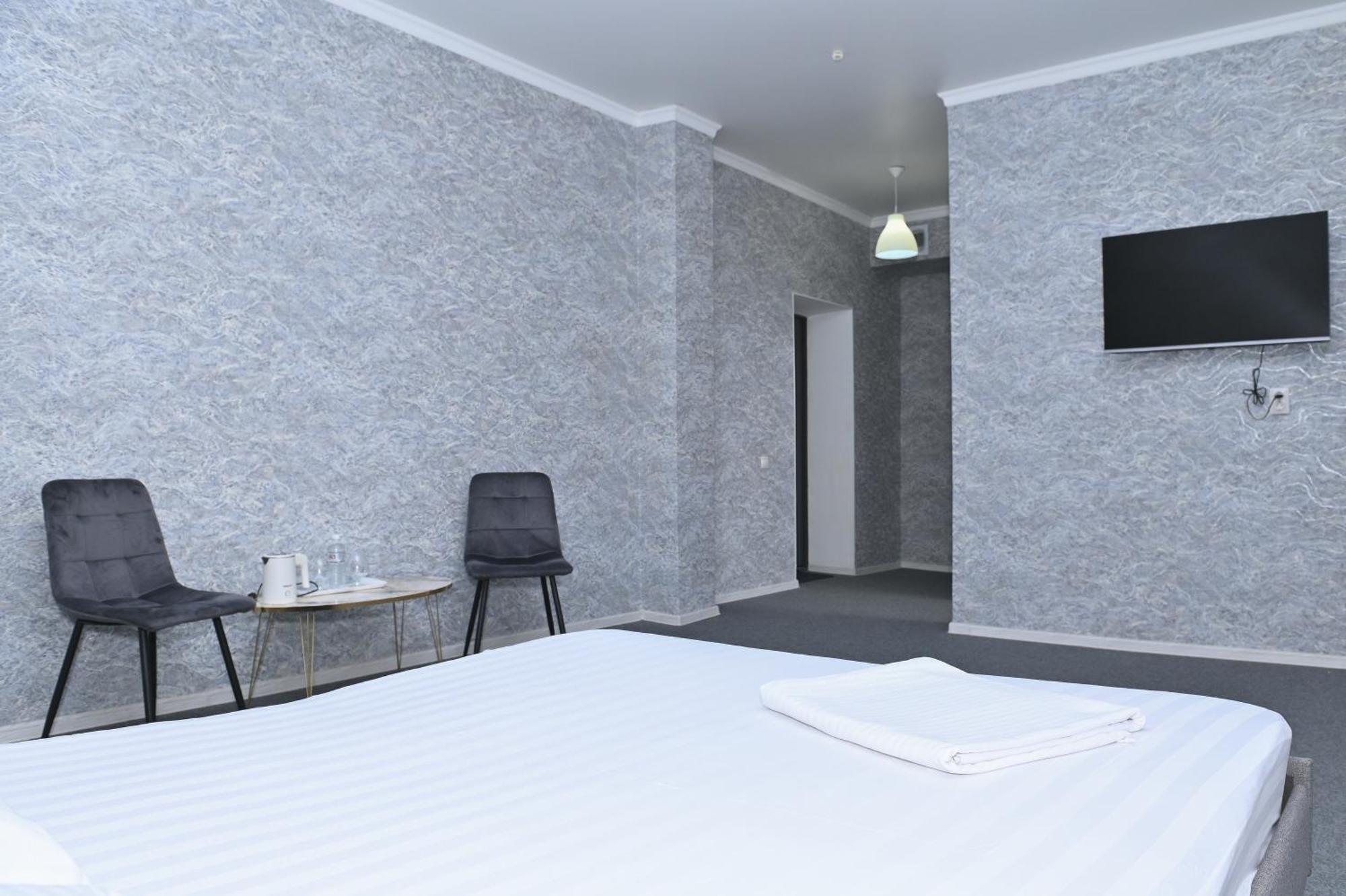 Hotel Fresh Aqtöbe Ngoại thất bức ảnh